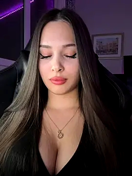 EricaWalls online show from November 2025 07:24:02 PM