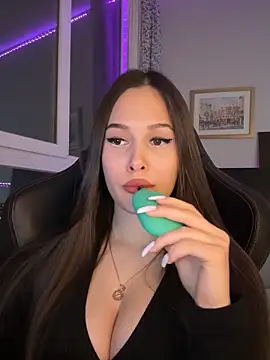 EricaWalls online show from March 2026 07:24:02 PM