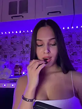 Snapshot of EricaWalls chatting on January 2025 11:18:02 PM EricaWalls online show from January 2025 11:18:02 PM