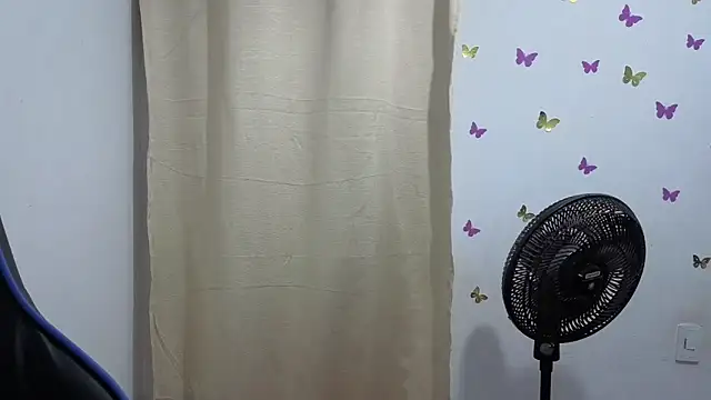 catalina boobs online show from May 2026 03:28:01 AM