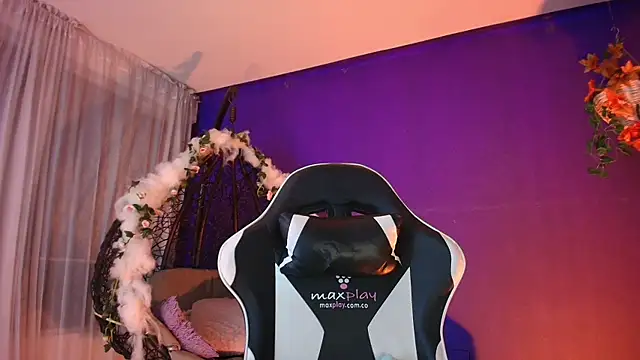 vanelope11 online show from April 2026 02:58:01 AM