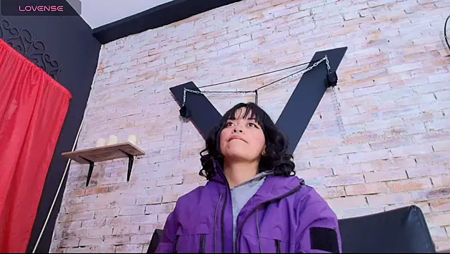 vanelope11 online show from November 2025 01:43:01 AM