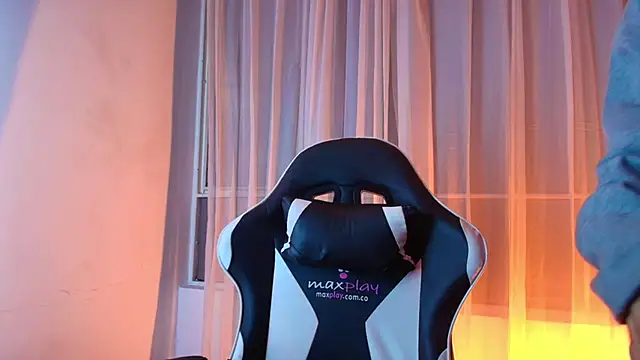 vanelope11 online show from March 2026 02:11:01 AM