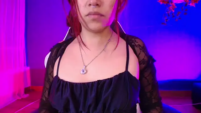 Snapshot of vanelope11 chatting on June 2026 02:44:01 AM vanelope11 online show from June 2026 02:44:01 AM