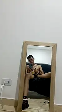 Duvan Martinez23 online show from December 2024 10:47:02 AM