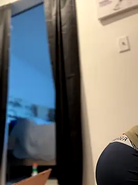 PeytonJohnn online show from November 2025 08:58:01 PM