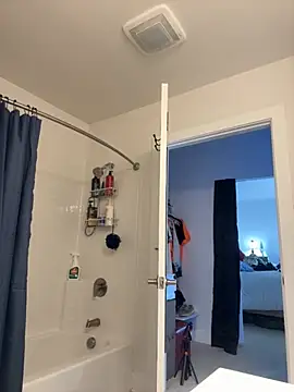 PeytonJohnn online show from October 2025 03:55:01 PM