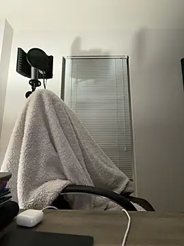 PeytonJohnn online show from December 2025 06:56:02 AM