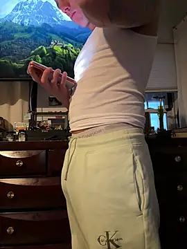 PeytonJohnn online show from February 2026 10:11:01 PM