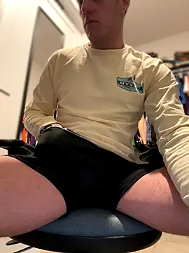 PeytonJohnn online show from November 2025 05:57:01 PM