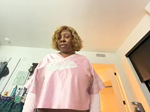 XXXLollipopsJuicy online show from November 2025 07:31:01 AM