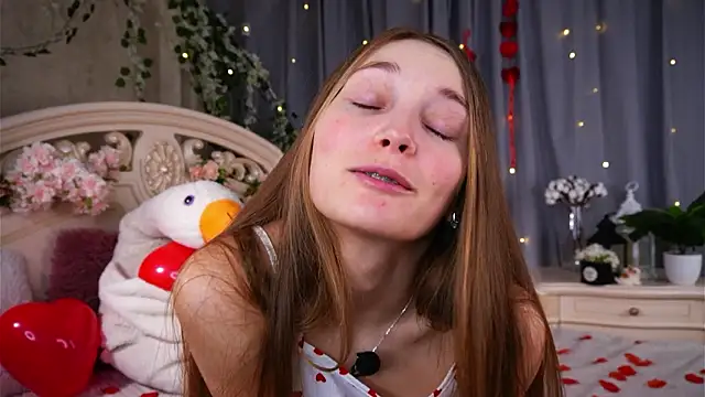 MonaEldon online show from February 2026 02:12:02 AM