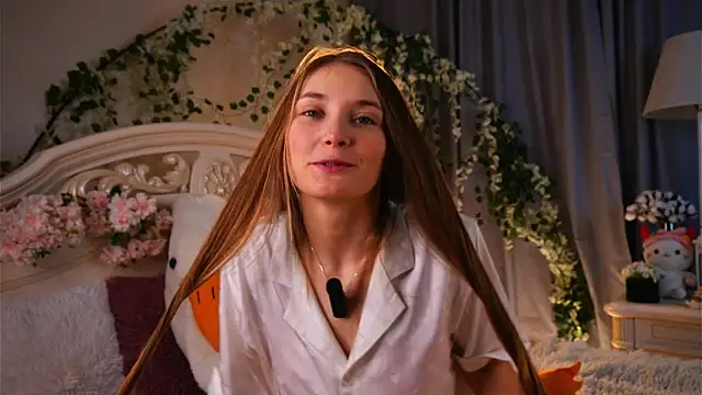 MonaEldon online show from December 2025 02:21:01 AM