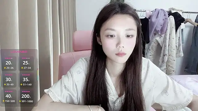 Snapshot of Puff-521 chatting on May 2026 01:43:02 PM Puff-521 online show from May 2026 01:43:02 PM