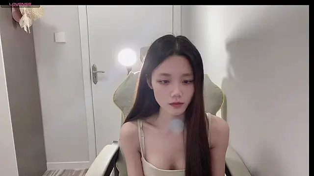 Puff-521 online show from November 2025 01:05:01 AM