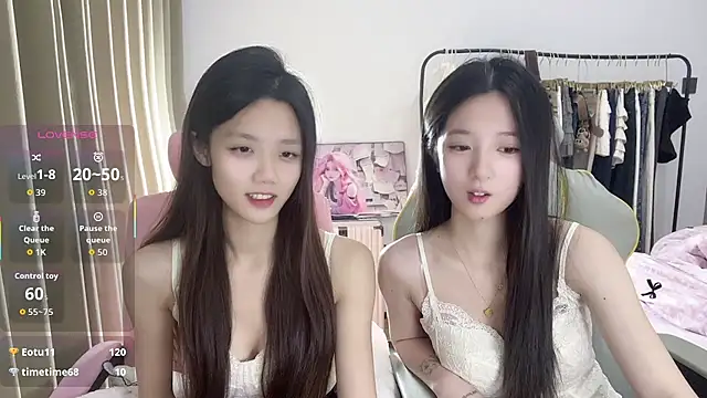 Puff-521 online show from December 2025 04:26:02 AM