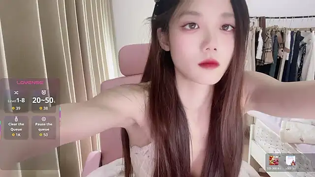 Puff-521 online show from December 2025 12:38:01 PM