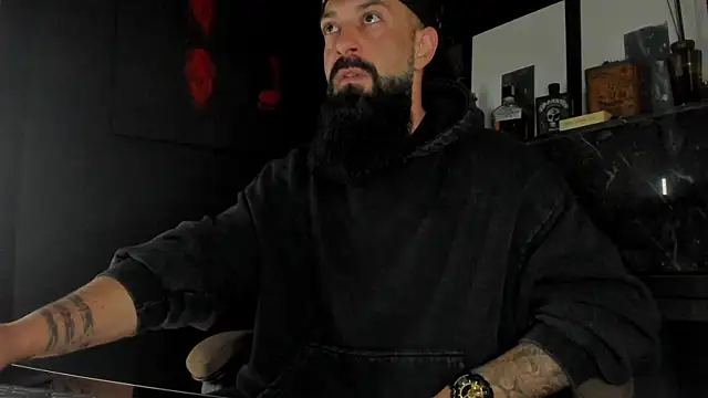 axxelrich  online show from October 2025 04:35:01 AM