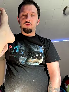 menaceswife online show from September 2025 01:40:02 PM