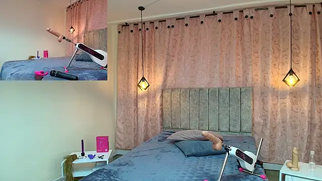 VioletaScott  online show from November 2025 01:33:01 PM