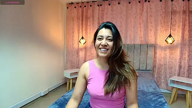 Snapshot of VioletaScott_ chatting on October 2025 01:12:02 PM VioletaScott online show from October 2025 01:12:02 PM