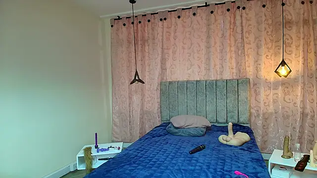 VioletaScott  online show from October 2025 01:21:02 PM