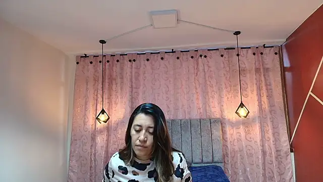 Snapshot of VioletaScott_ chatting on September 2025 02:01:02 PM VioletaScott online show from September 2025 02:01:02 PM