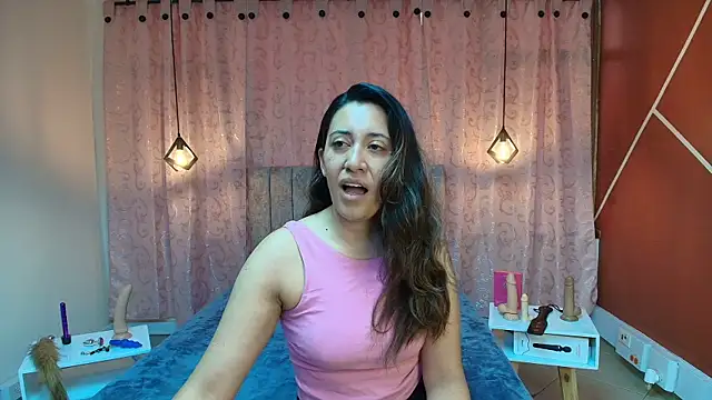 VioletaScott  online show from November 2025 03:37:02 PM