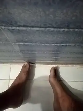 kunalmishra2003 online show from November 2025 12:55:01 AM