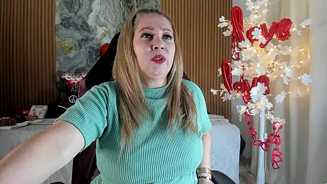 Danna topless online show from March 2026 12:11:01 PM