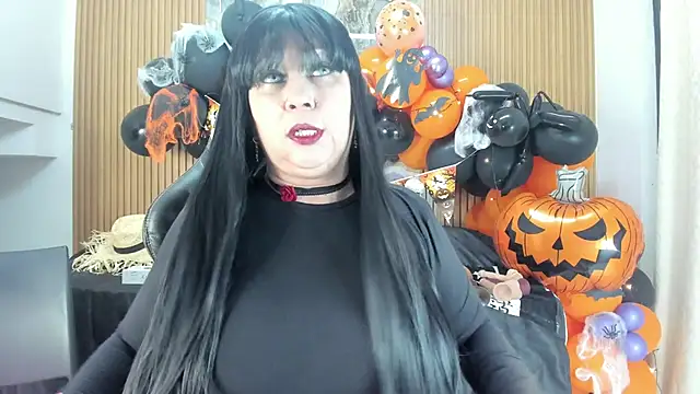 Danna topless online show from October 2025 12:02:01 PM