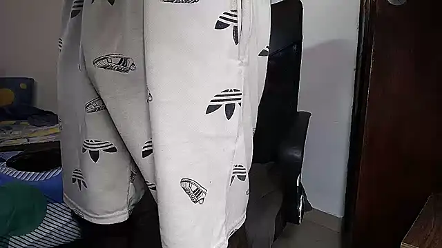 Snapshot of black__diiamond chatting on February 2025 04:55:01 AM black  diiamond online show from February 2025 04:55:01 AM