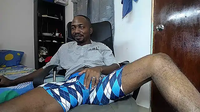 Snapshot of black__diiamond chatting on February 2025 11:31:02 AM black  diiamond online show from February 2025 11:31:02 AM