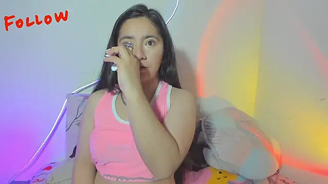 litle mily  online show from October 2025 11:16:02 PM