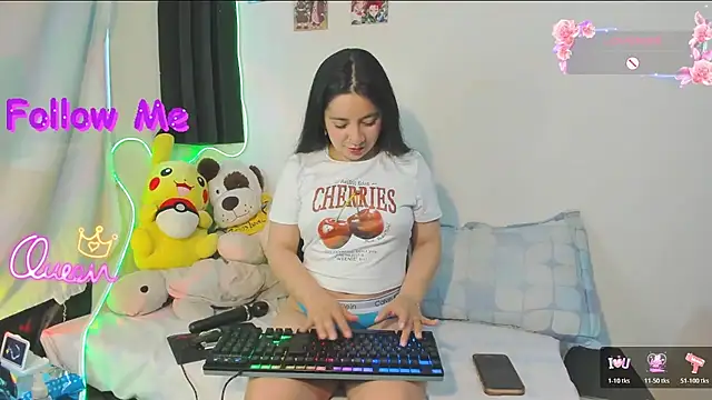 litle mily  online show from June 2026 09:53:02 PM