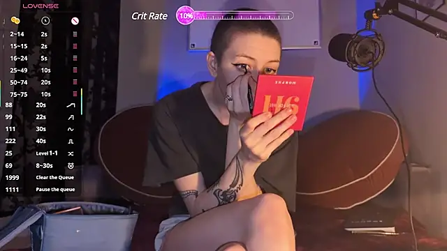 lovelylucyy online show from February 2025 03:01:01 AM