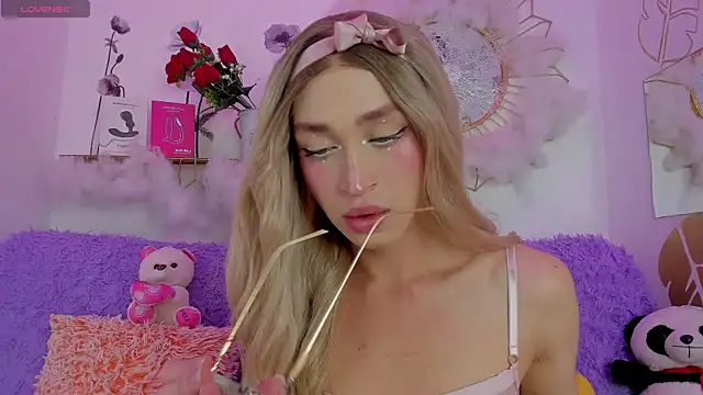Ariadna Evangeline online show from May 2026 06:17:01 AM