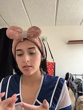 Charlotte greys online show from March 2026 08:15:02 PM