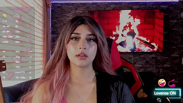 Snapshot of Charlotte_greys chatting on January 2026 08:26:02 PM Charlotte greys online show from January 2026 08:26:02 PM