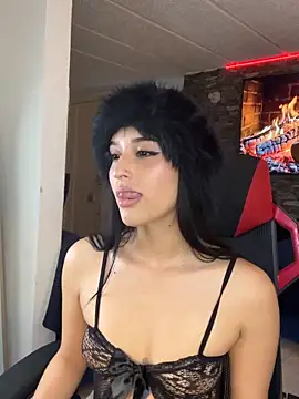 Charlotte greys online show from April 2026 08:26:01 PM