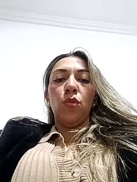 Snapshot of rachellboom chatting on November 2025 10:46:01 PM rachellboom online show from November 2025 10:46:01 PM