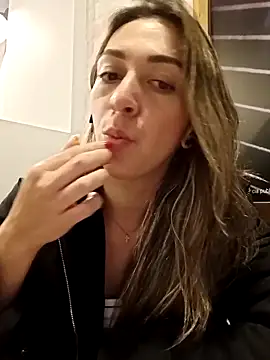 Snapshot of rachellboom chatting on November 2025 10:45:01 PM rachellboom online show from November 2025 10:45:01 PM