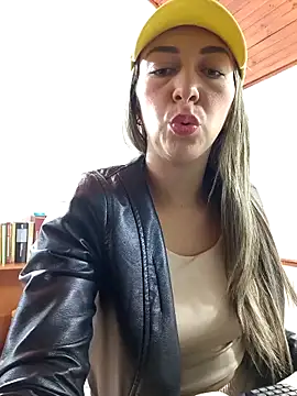 rachellboom online show from May 2026 10:17:01 PM