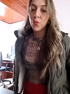 Snapshot of rachellboom chatting on January 2026 09:18:02 PM rachellboom online show from January 2026 09:18:02 PM