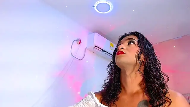 Snapshot of vanessa_nauthygirls chatting on September 2025 07:52:01 PM vanessa nauthygirls online show from September 2025 07:52:01 PM