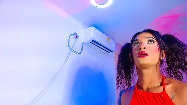 vanessa nauthygirls online show from December 2025 07:47:02 PM