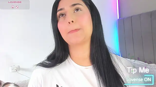 curvy jhacky online show from February 2026 05:10:02 PM