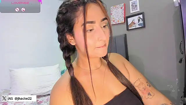 curvy jhacky online show from January 2025 05:51:01 AM