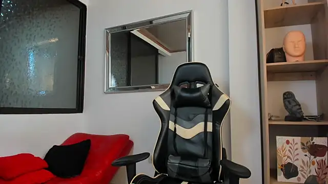 julian wallace online show from February 2026 09:14:01 PM