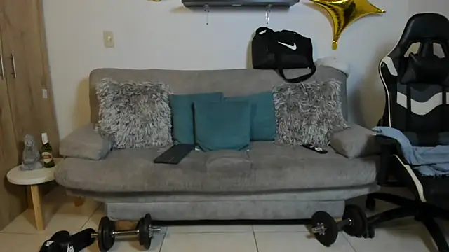 julian wallace online show from December 2025 05:00:01 PM